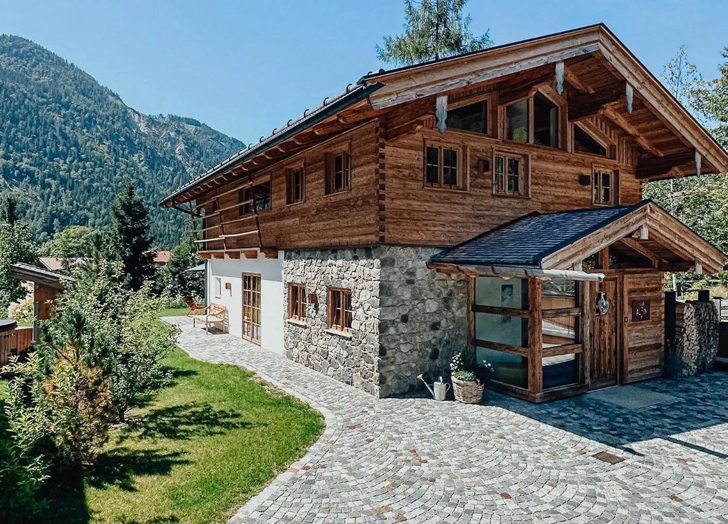 Chalet Alpin Mit Privatem Whirlpool Und Sauna Bayrischzell Germany