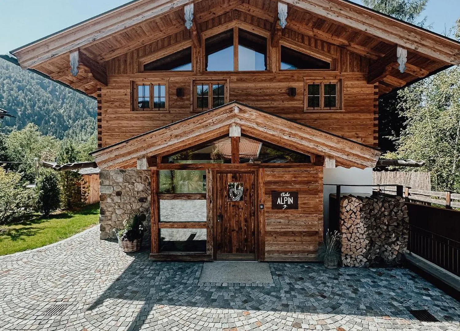 Chalet Alpin Mit Privatem Whirlpool Und Sauna Bayrischzell